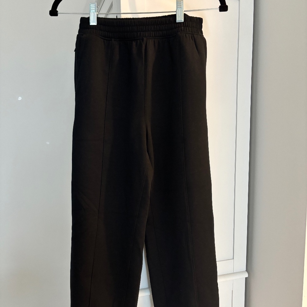 Women’s jogger sweatpants